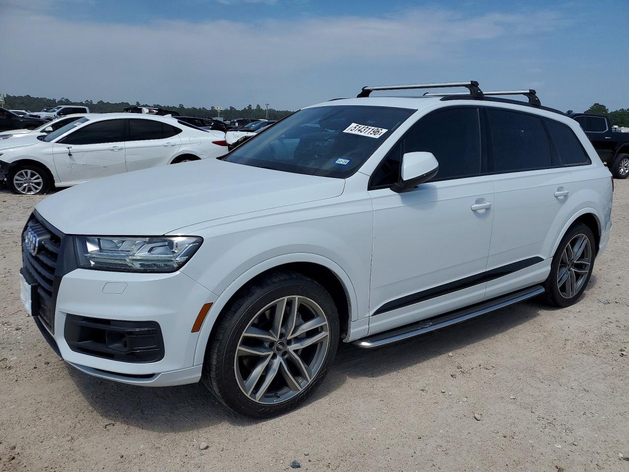 Salvage Audi Q7 Image