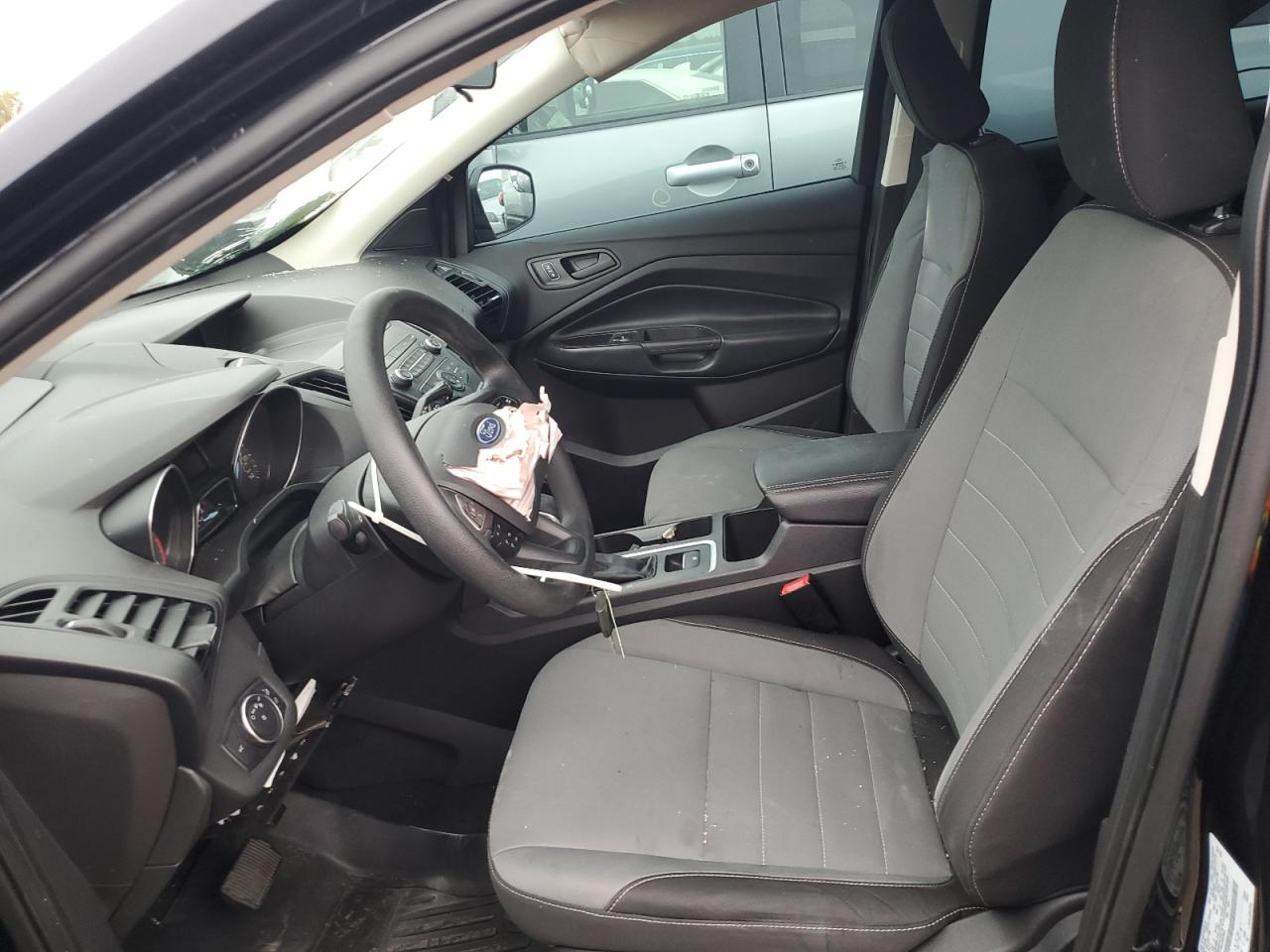 Ford Escape S
