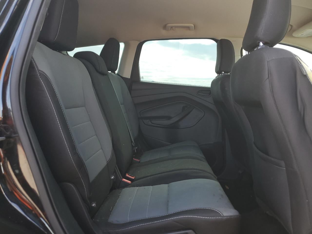 Ford Escape S
