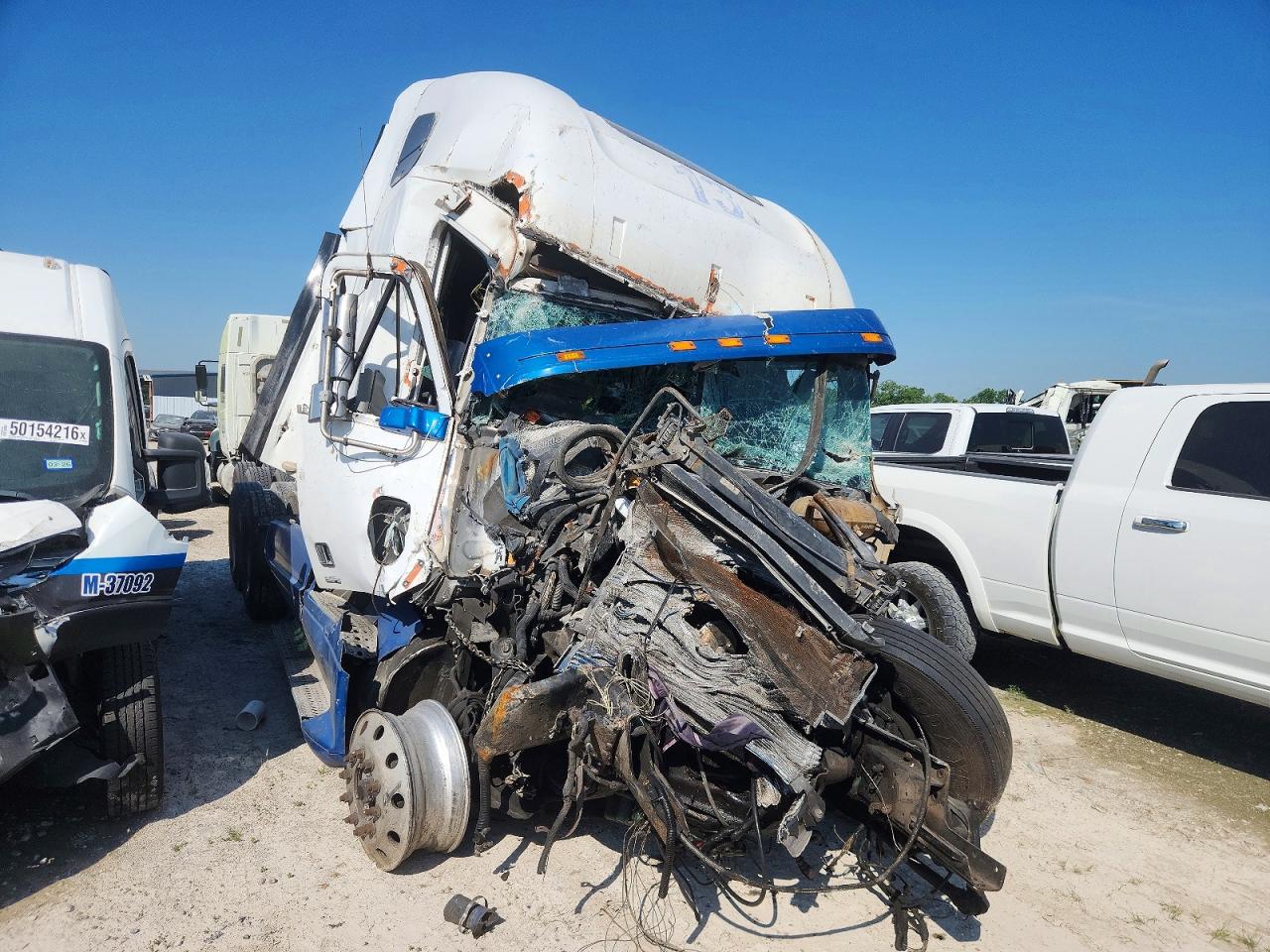 Salvage Freightliner Trailers Image
