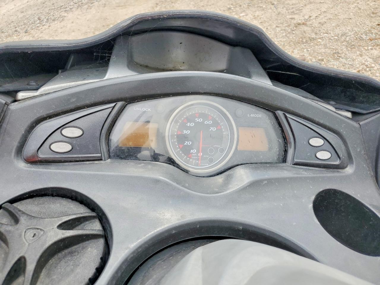 Yam Jet Ski