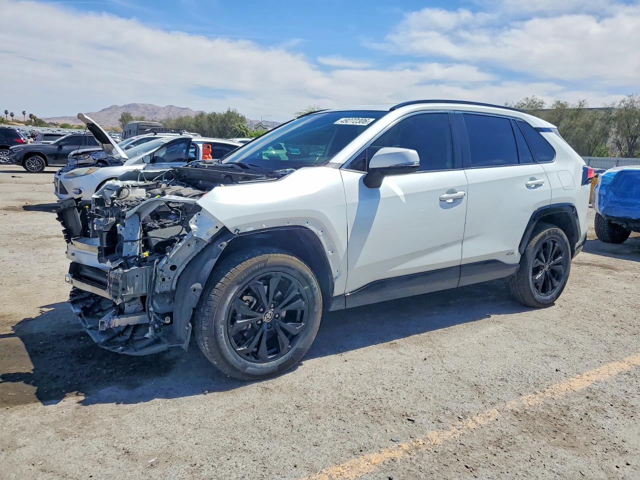 Salvage Toyota RAV4 Image