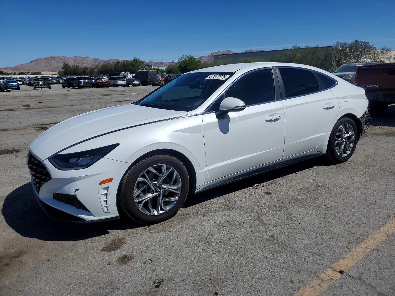 Salvage Hyundai SONATA Image