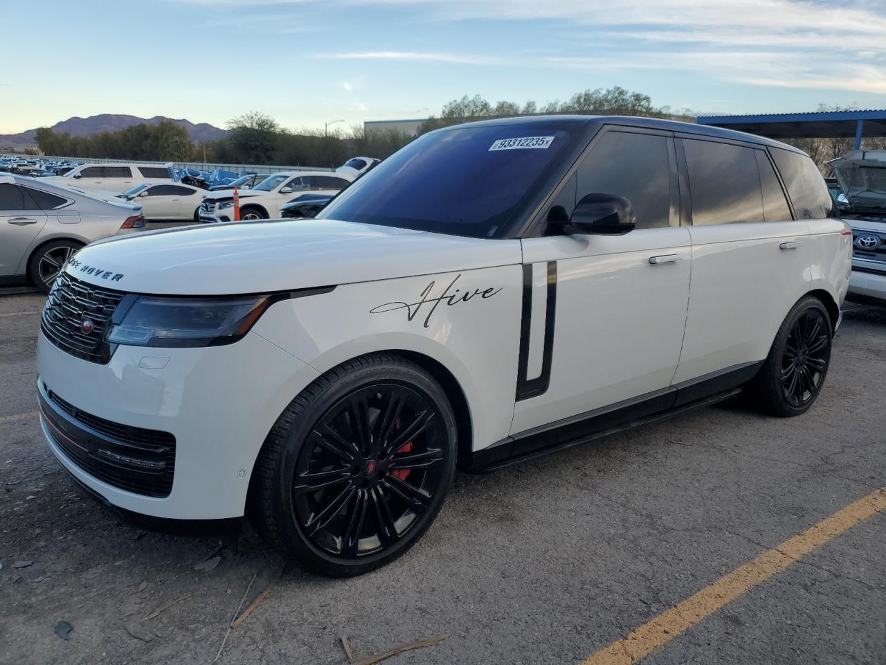 Salvage Land Rover Range Rover Image