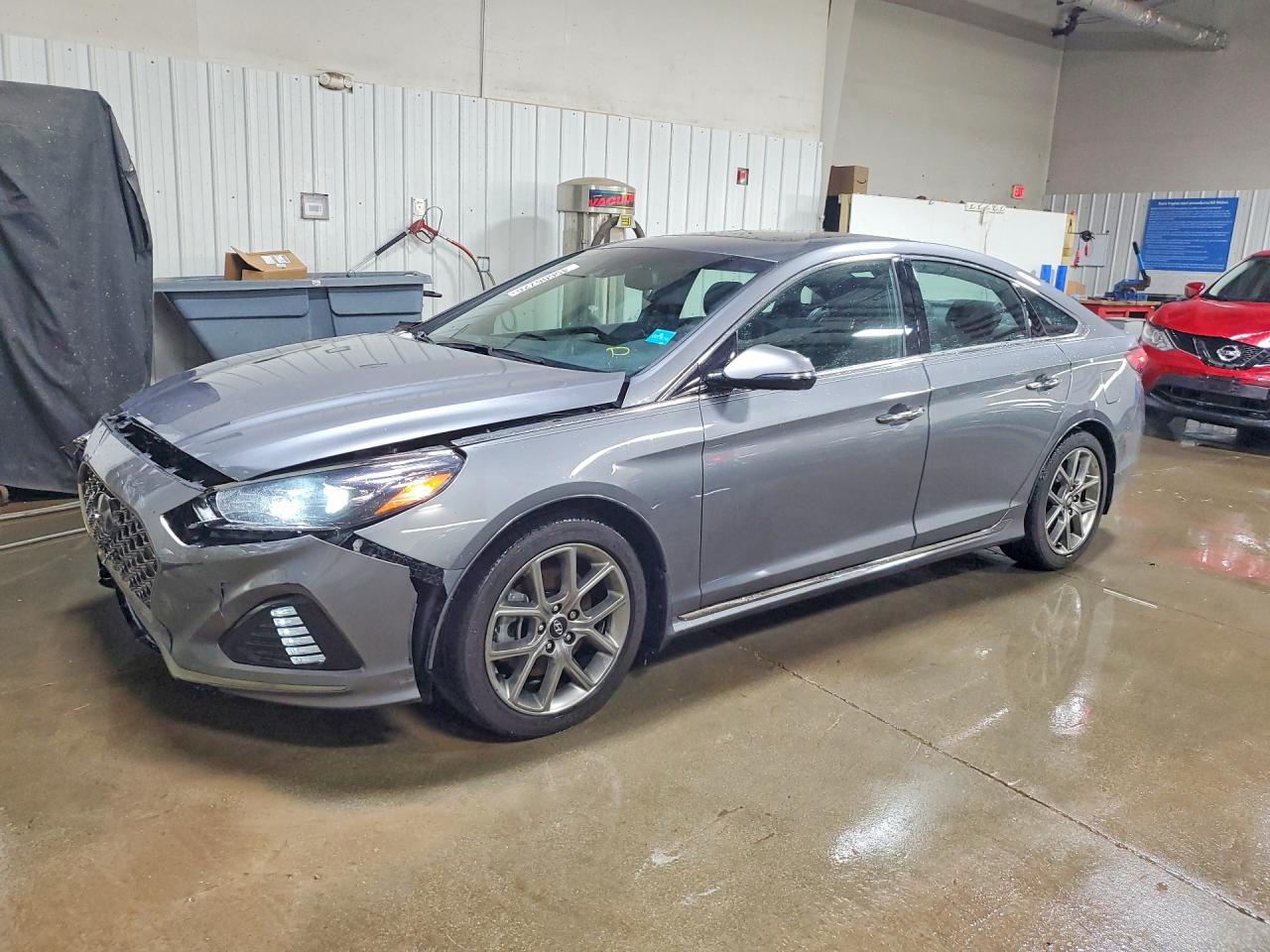 Salvage Hyundai SONATA Image