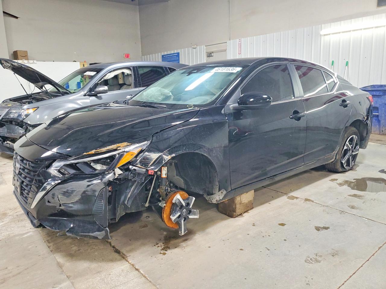 Salvage Nissan Sentra Image