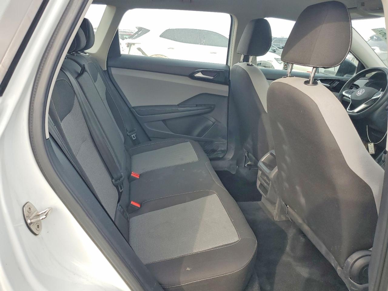 Volkswagen Taos S