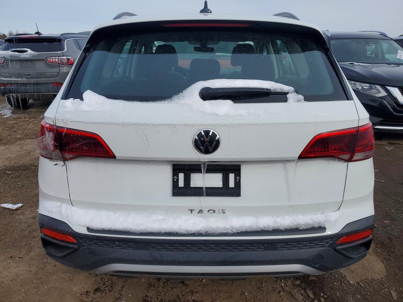 Volkswagen Taos S