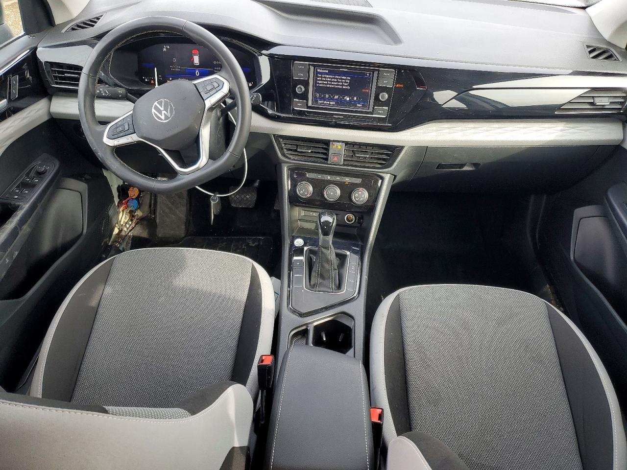 Volkswagen Taos S