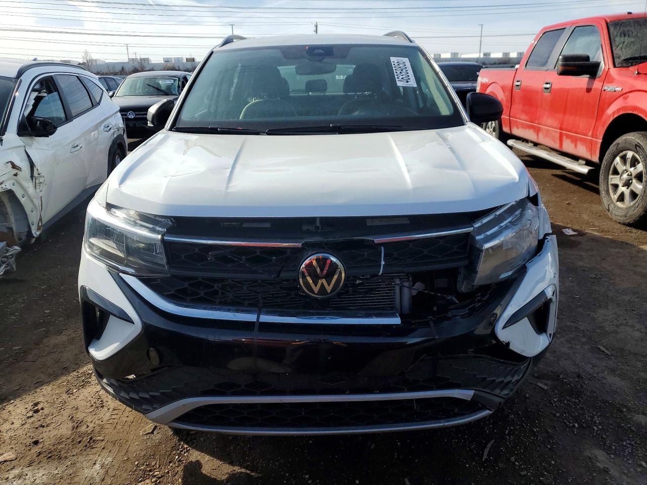 Volkswagen Taos S