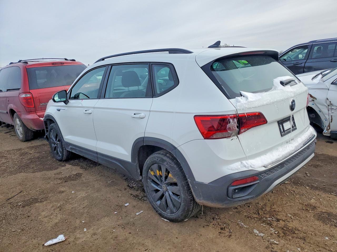 Volkswagen Taos S