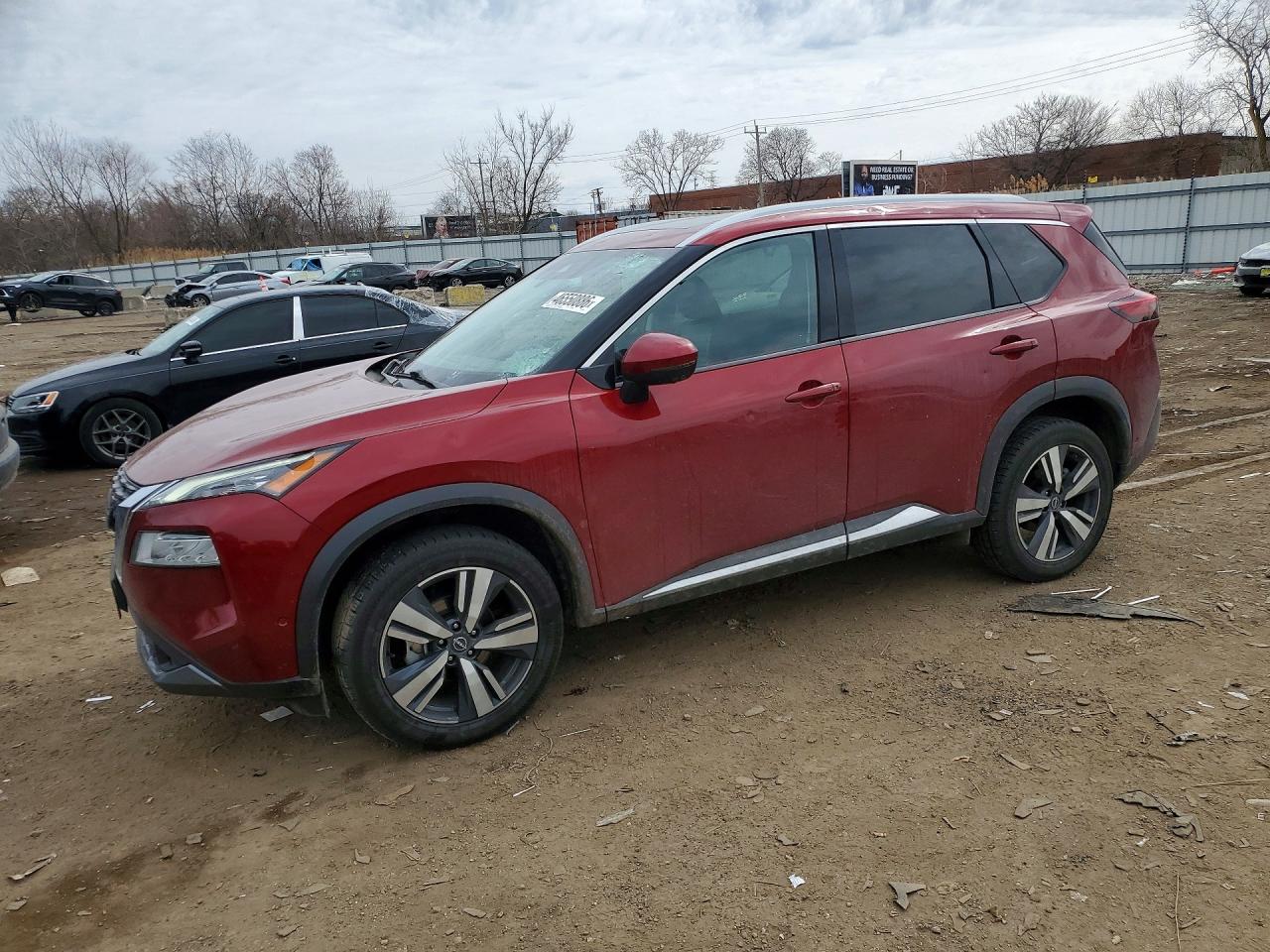 Salvage Nissan Rogue Image