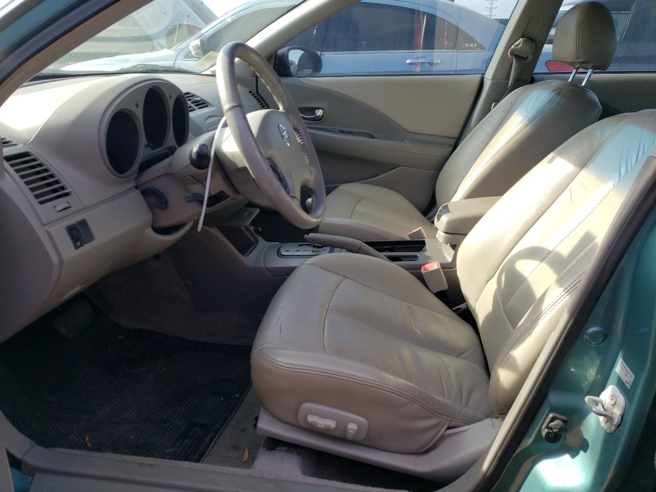 Nissan Altima Base