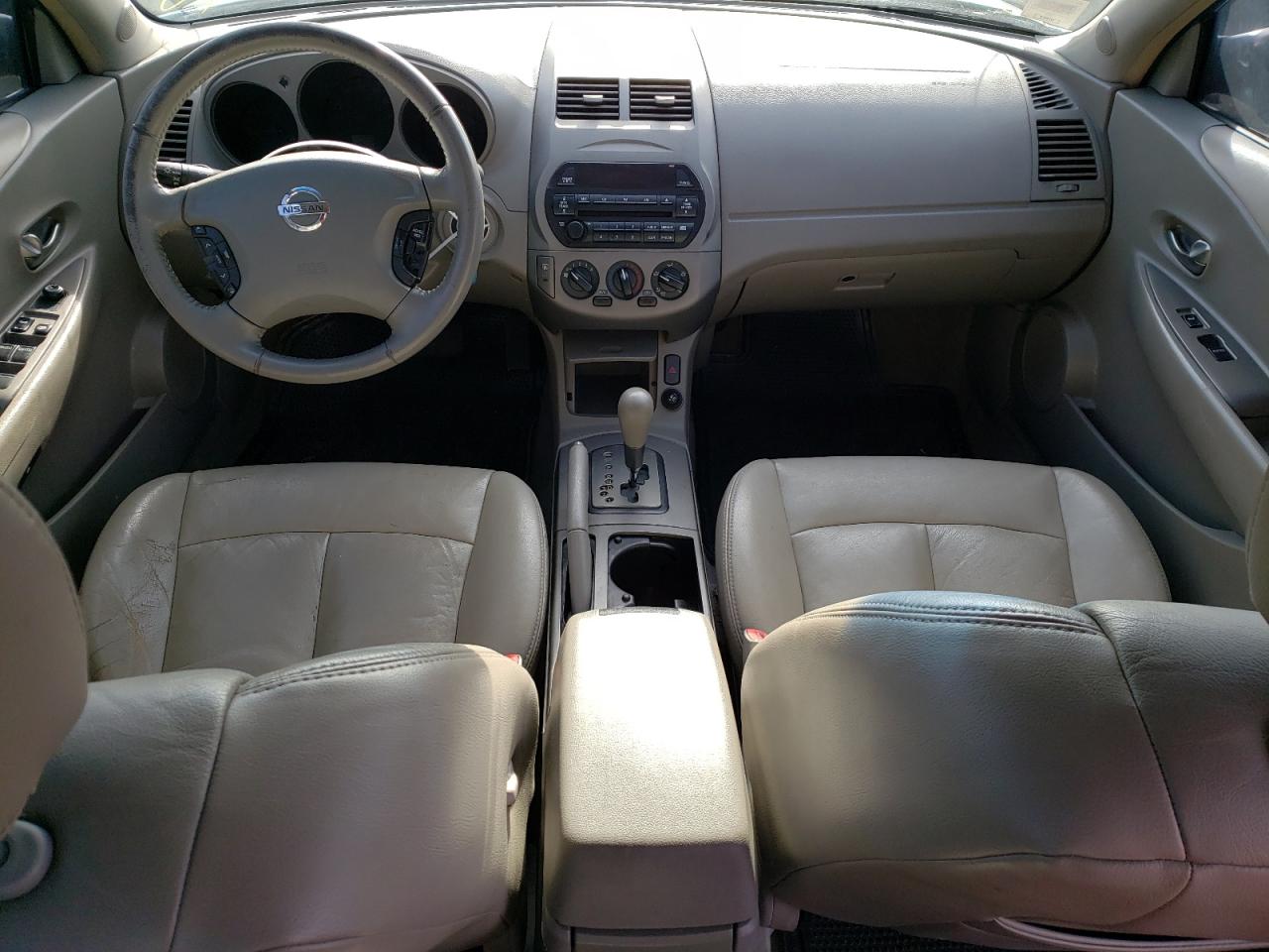 Nissan Altima Base