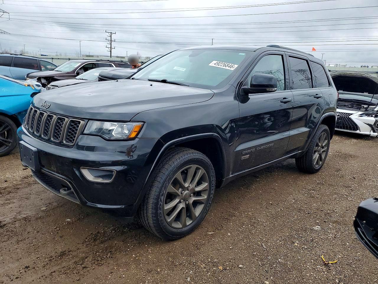 Salvage Jeep Grand Cherokee Image