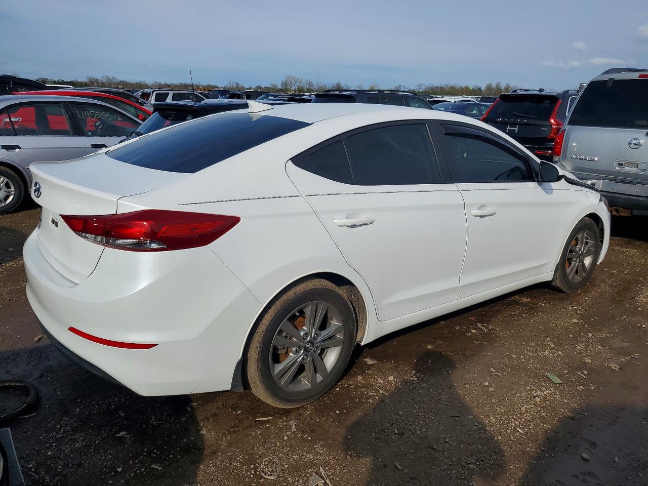 Hyundai ELANTRA Sel