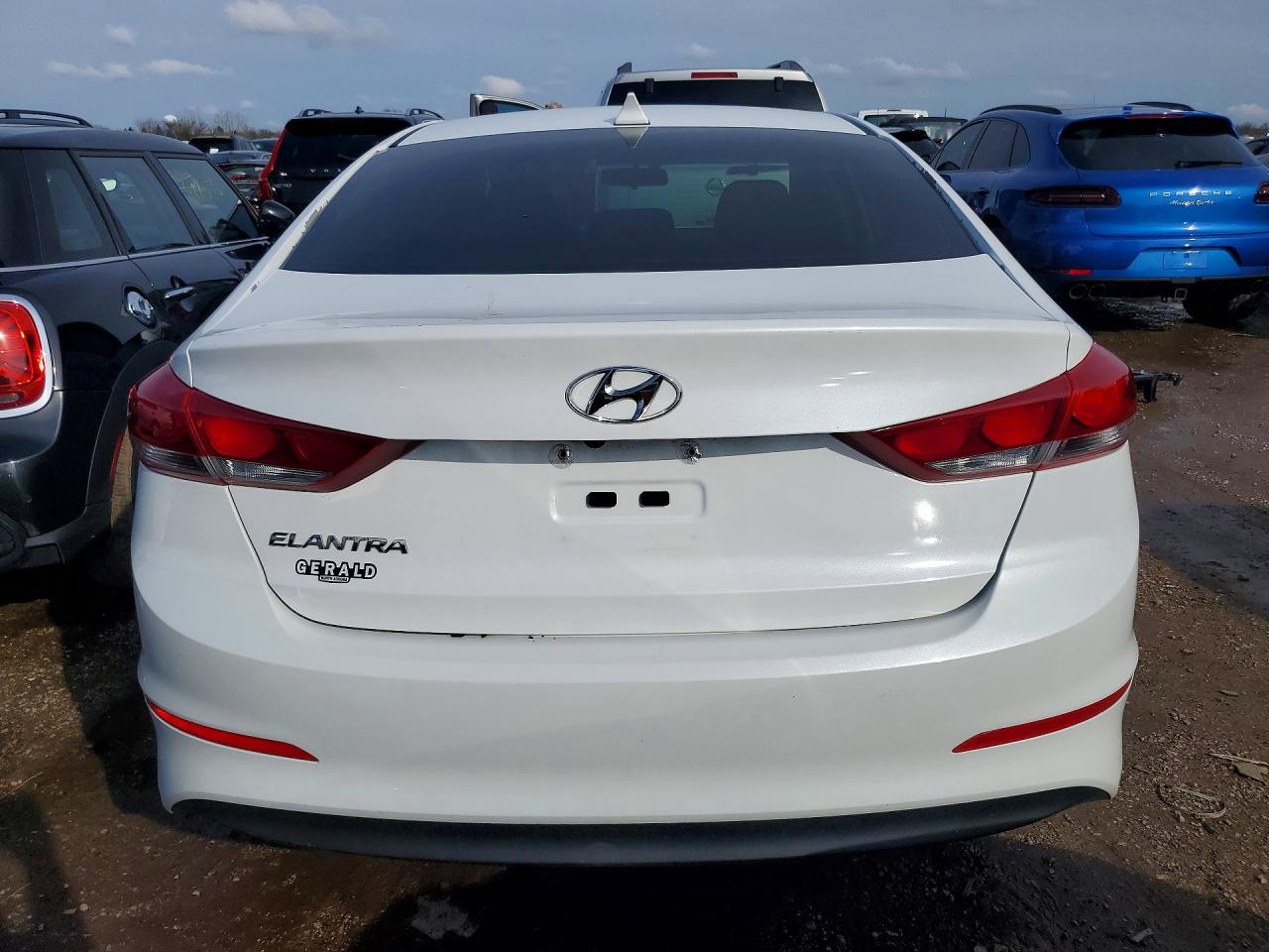 Hyundai ELANTRA Sel