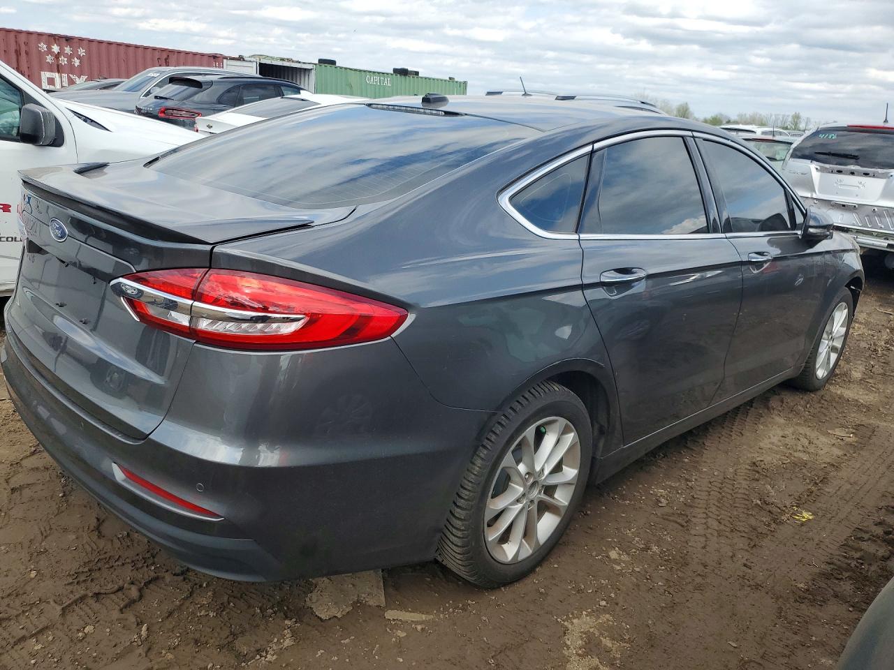 Ford Fusion Titanium