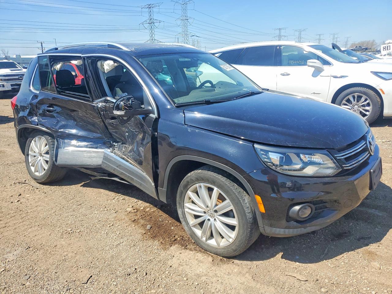 Volkswagen Tiguan S