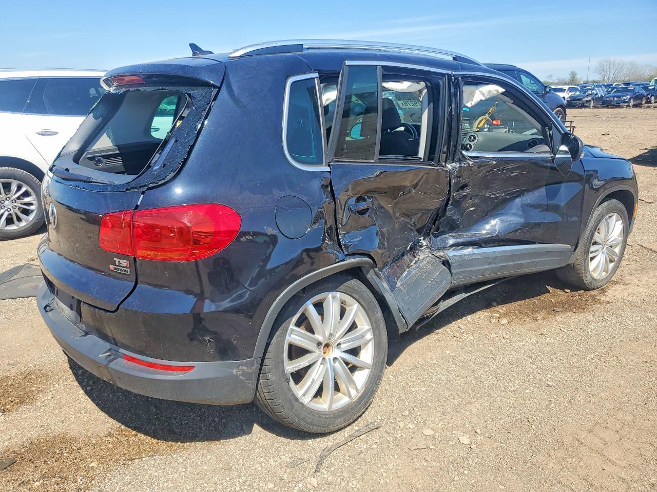 Volkswagen Tiguan S