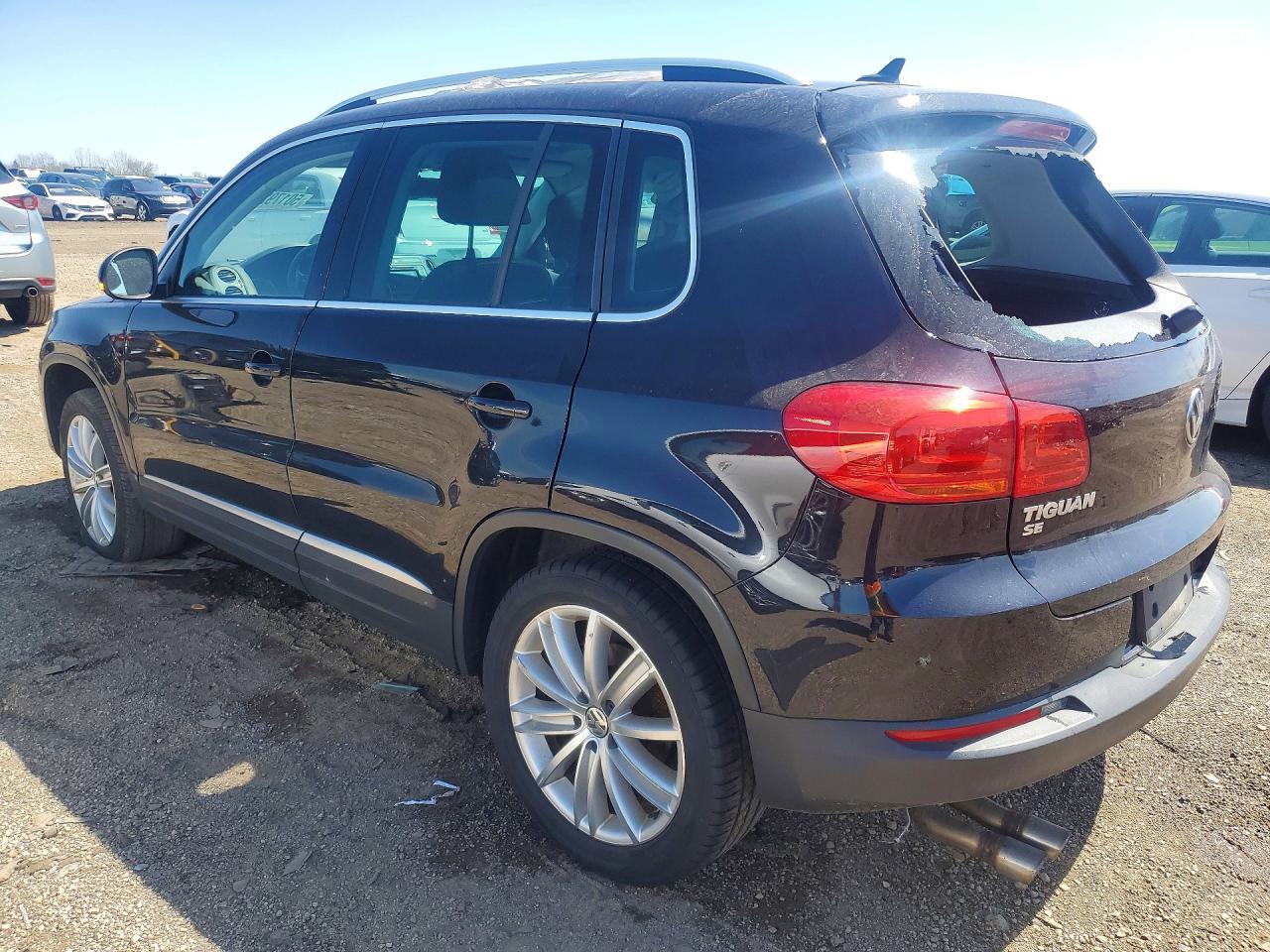 Volkswagen Tiguan S