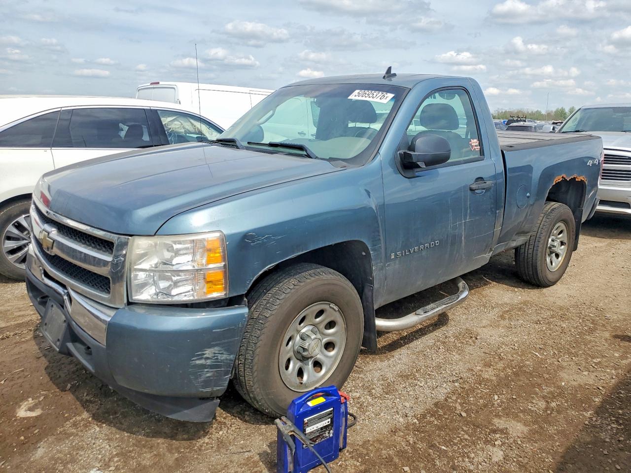 Salvage Chevrolet Silverado Image