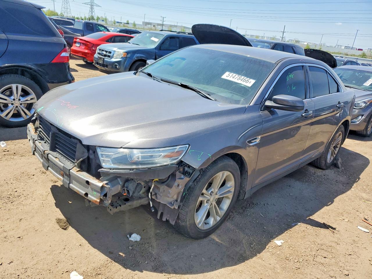 Salvage Ford Taurus Image