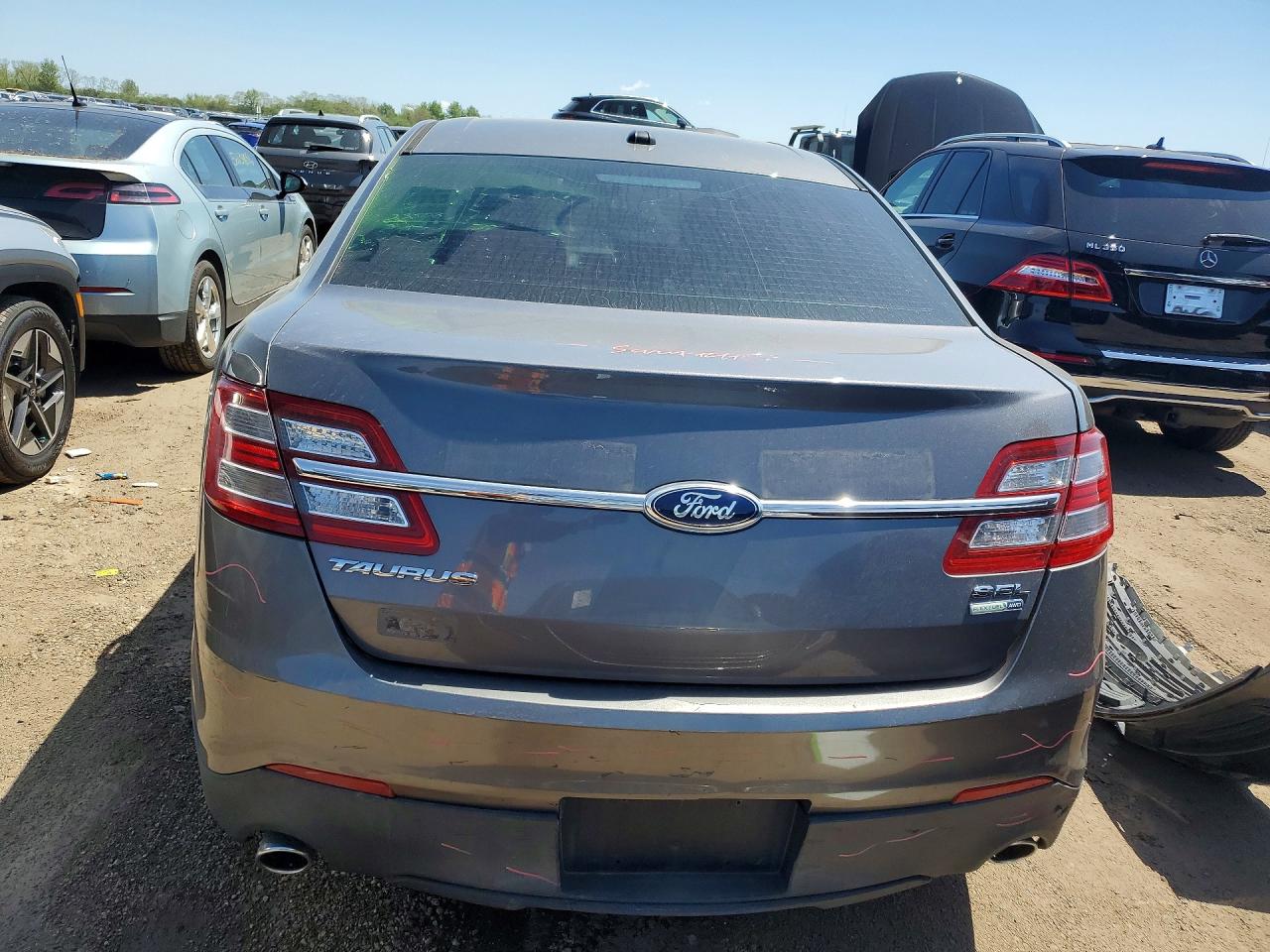 Ford Taurus Sel