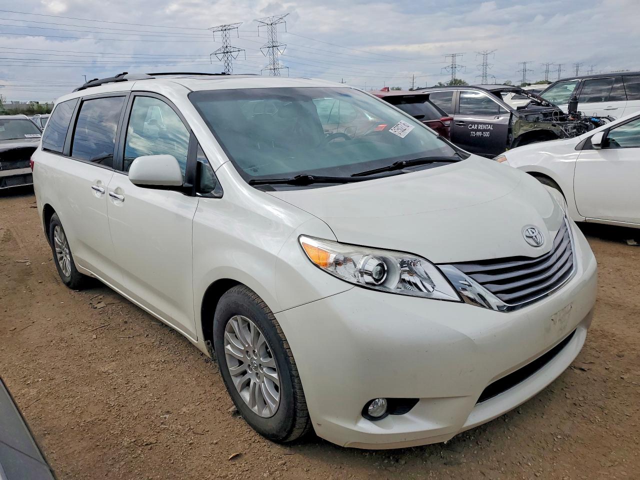 Toyota Sienna Xle 8-passenger