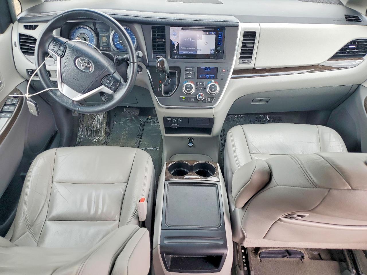 Toyota Sienna Xle 8-passenger