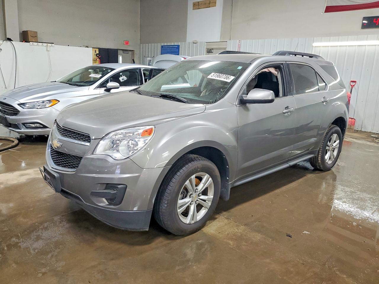 Salvage Chevrolet Equinox Image
