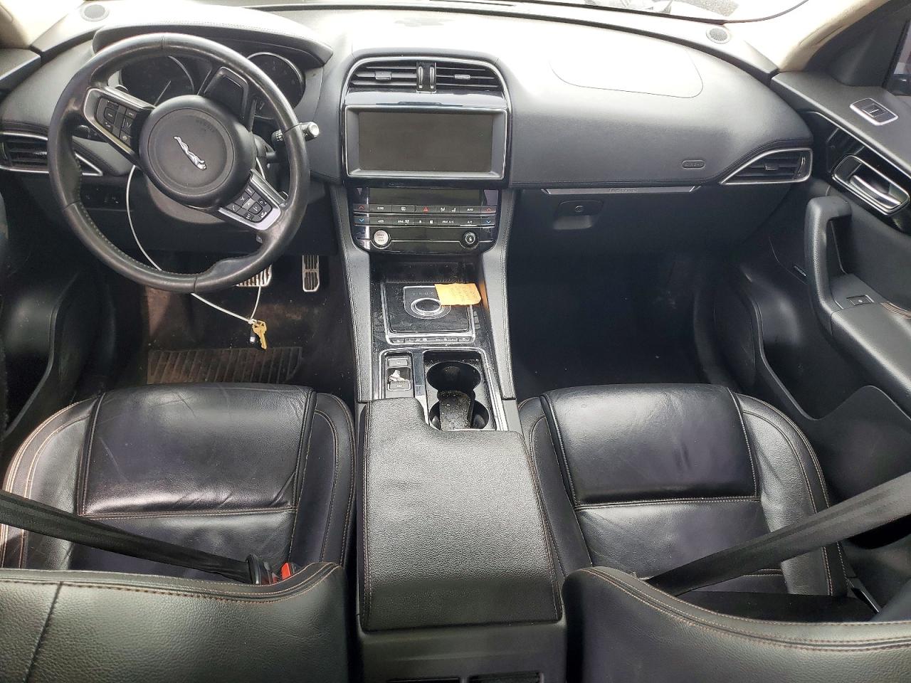 Jaguar F-PACE Prestige