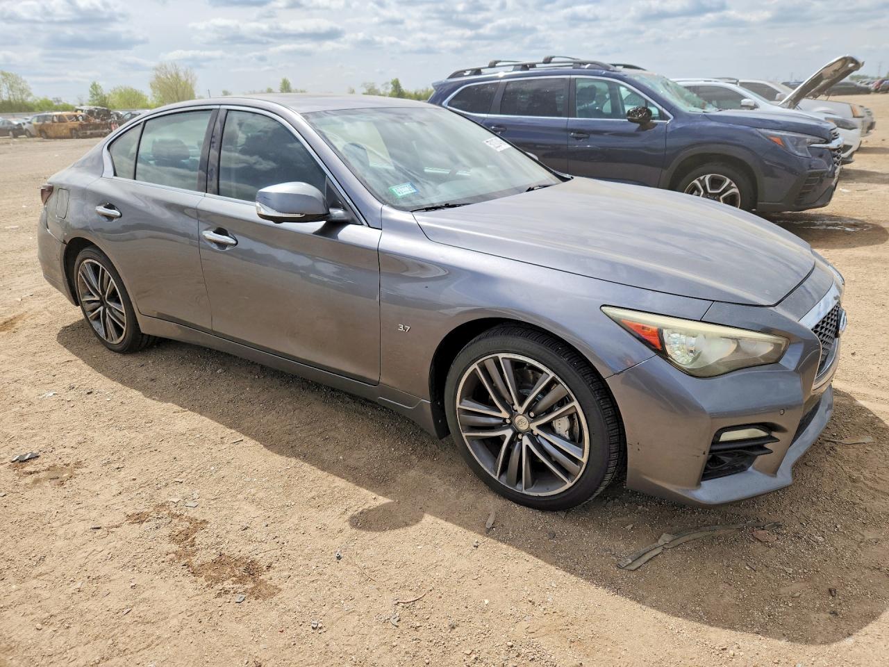 INFINITI Q50 Sport