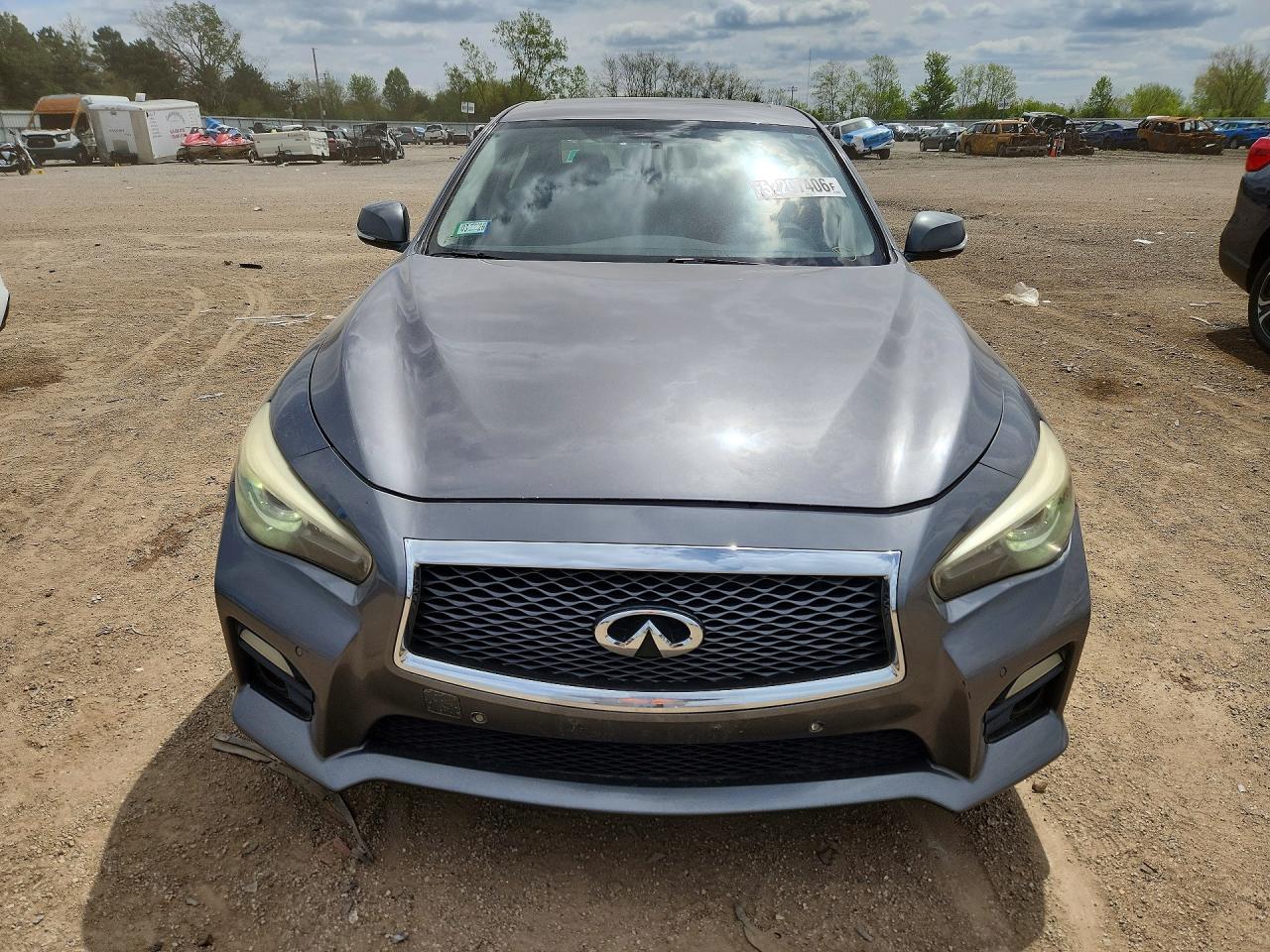 INFINITI Q50 Sport