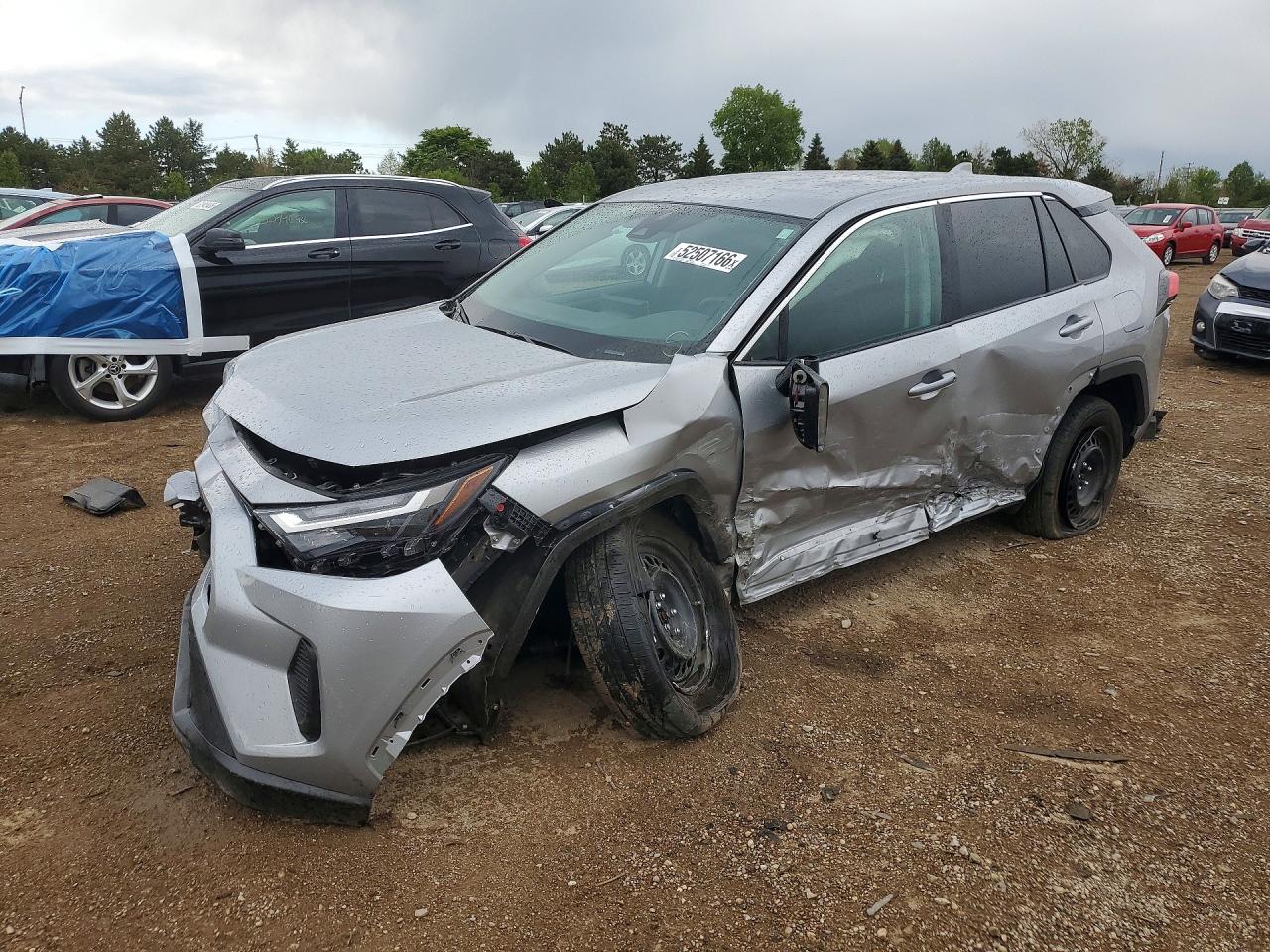 Salvage Toyota RAV4 Image