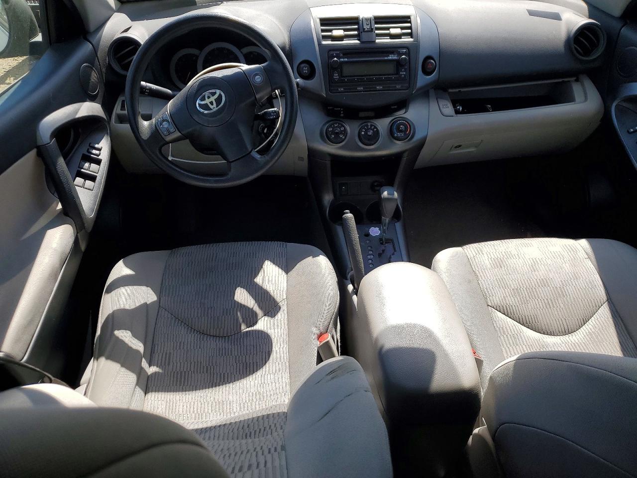 Toyota RAV4 Base