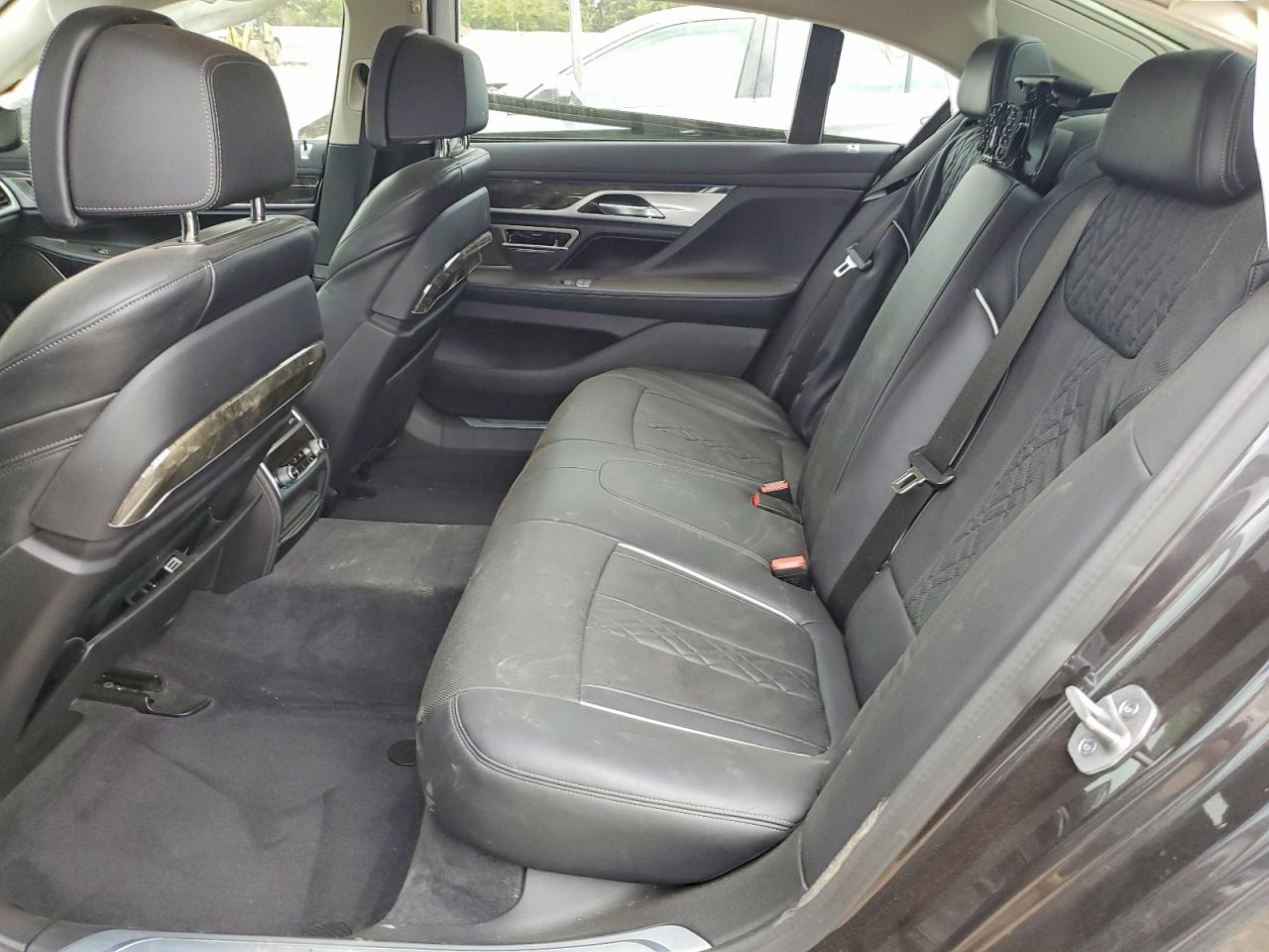 BMW 7 Series Xi
