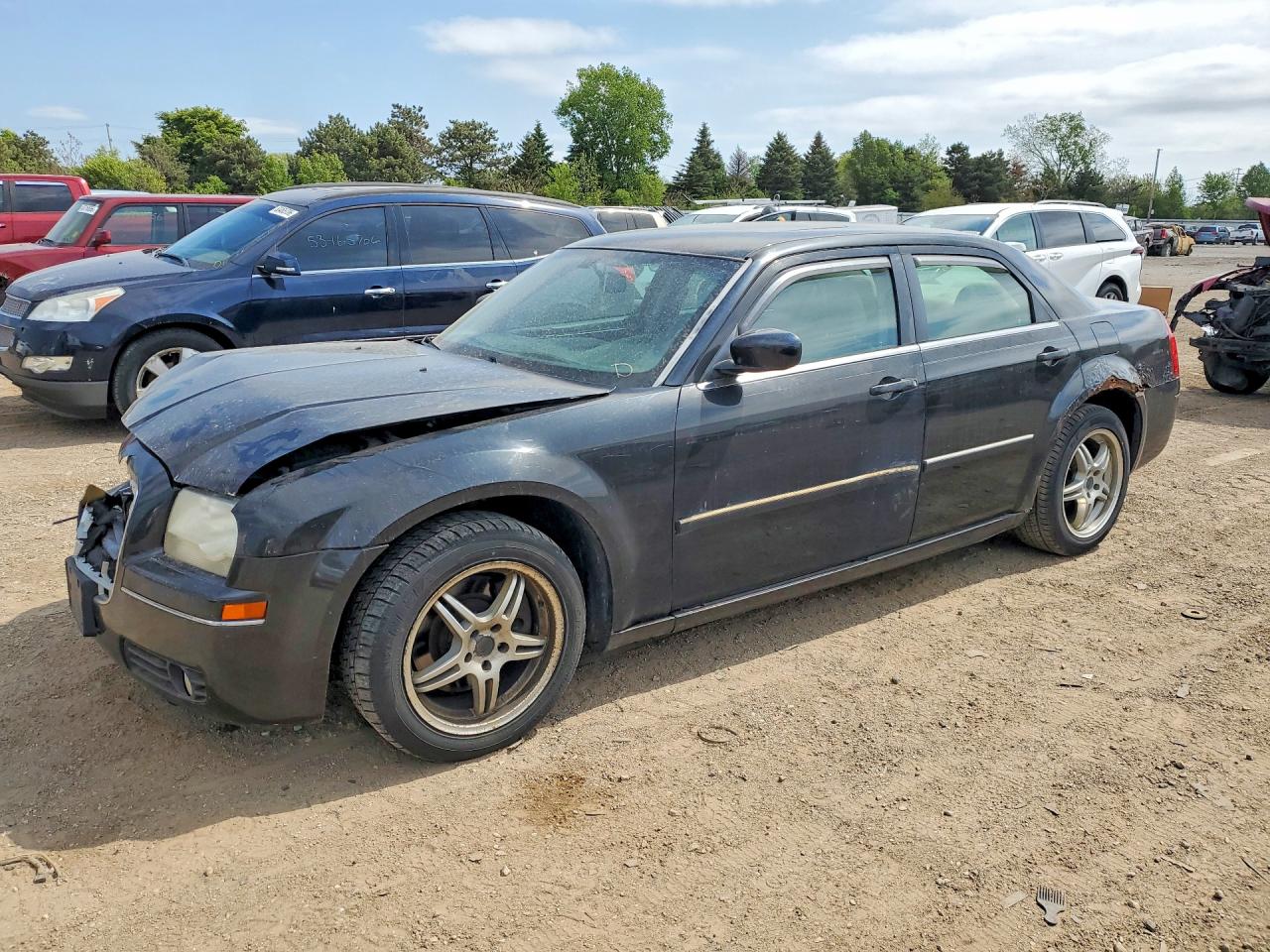 Salvage Chrysler 300 Image