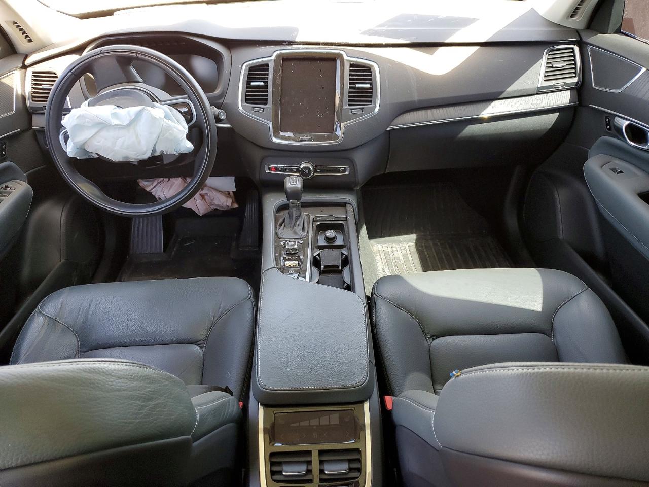 Volvo XC90 T6 Momentum