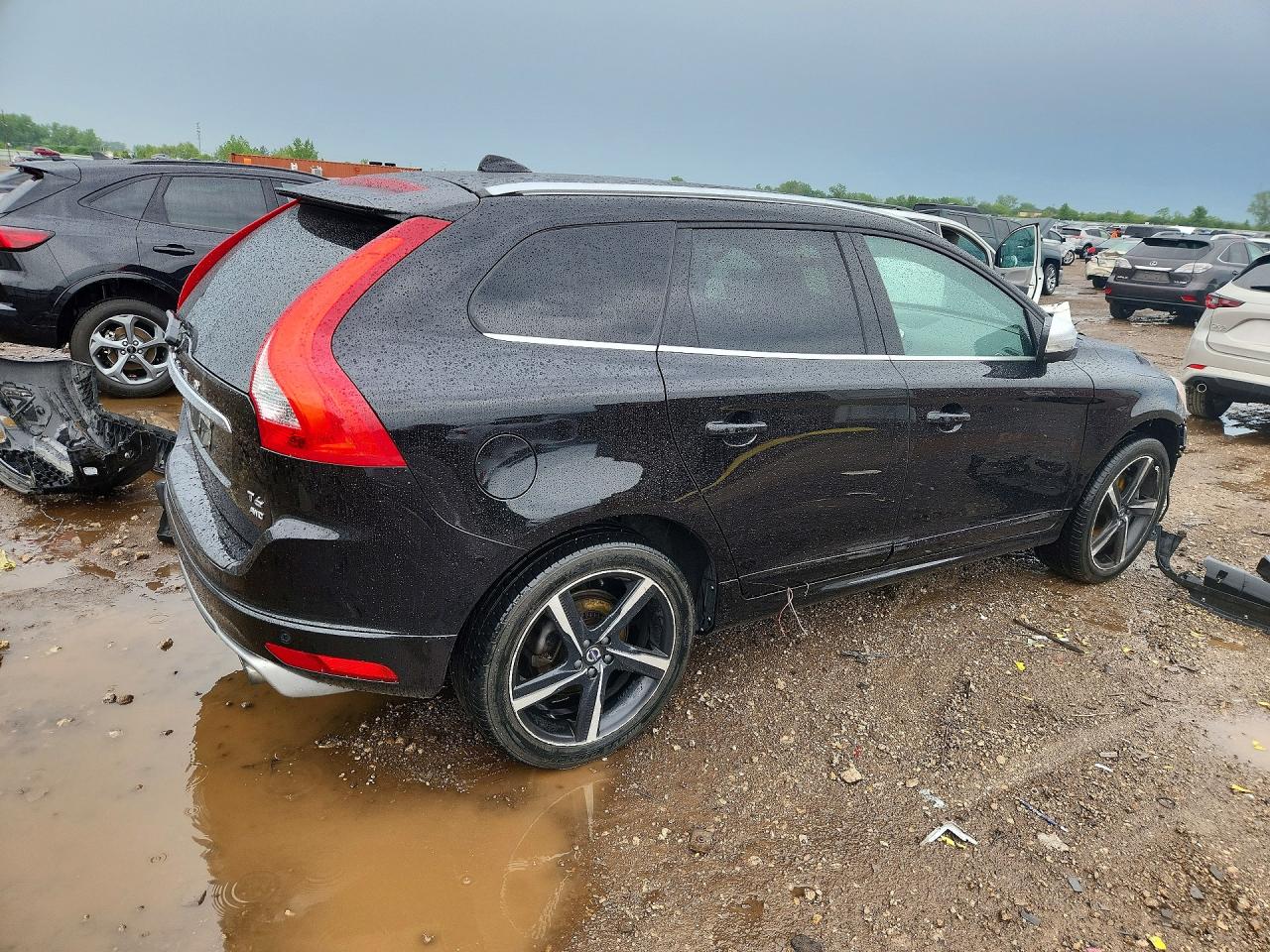 Volvo XC60 T6 R-design