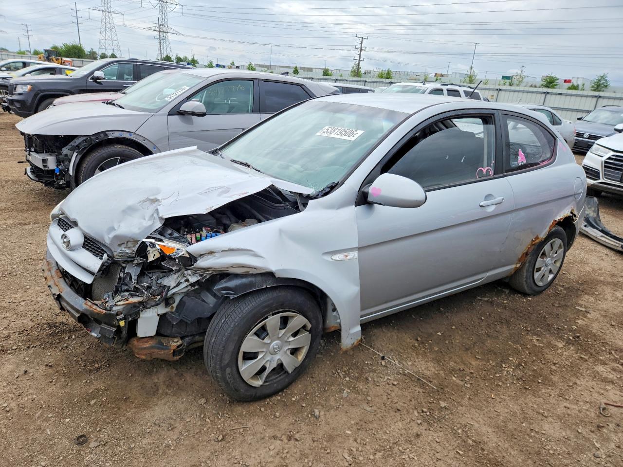 Salvage Hyundai ACCENT Image