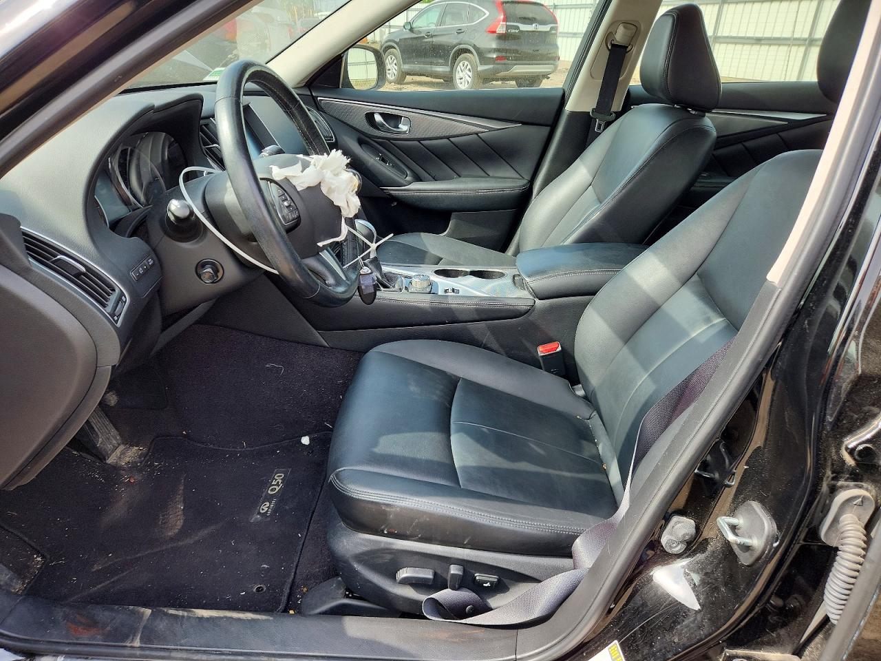 INFINITI Q50 3.0t P 3.0t Premium
