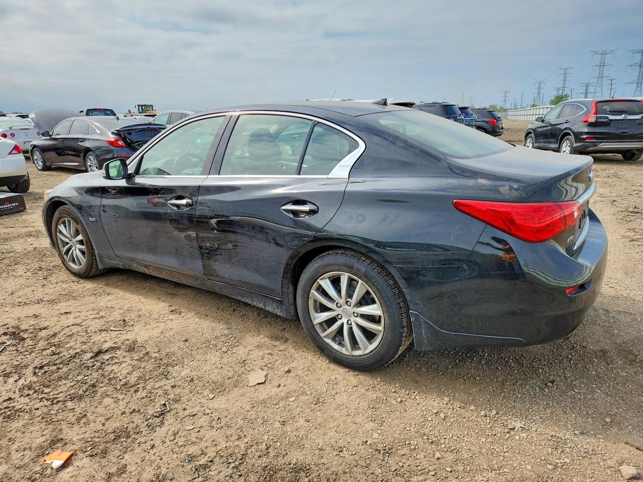 INFINITI Q50 3.0t P 3.0t Premium