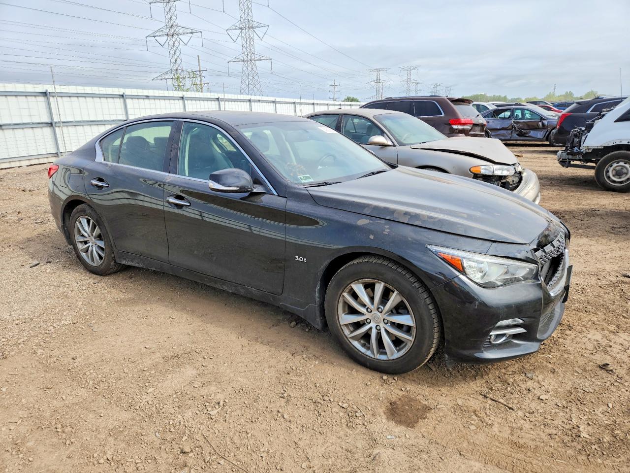 INFINITI Q50 3.0t P 3.0t Premium