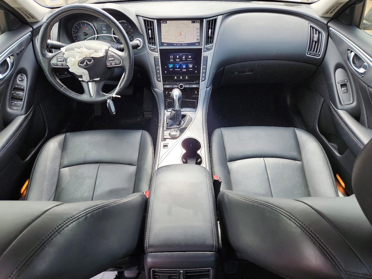 INFINITI Q50 3.0t P 3.0t Premium