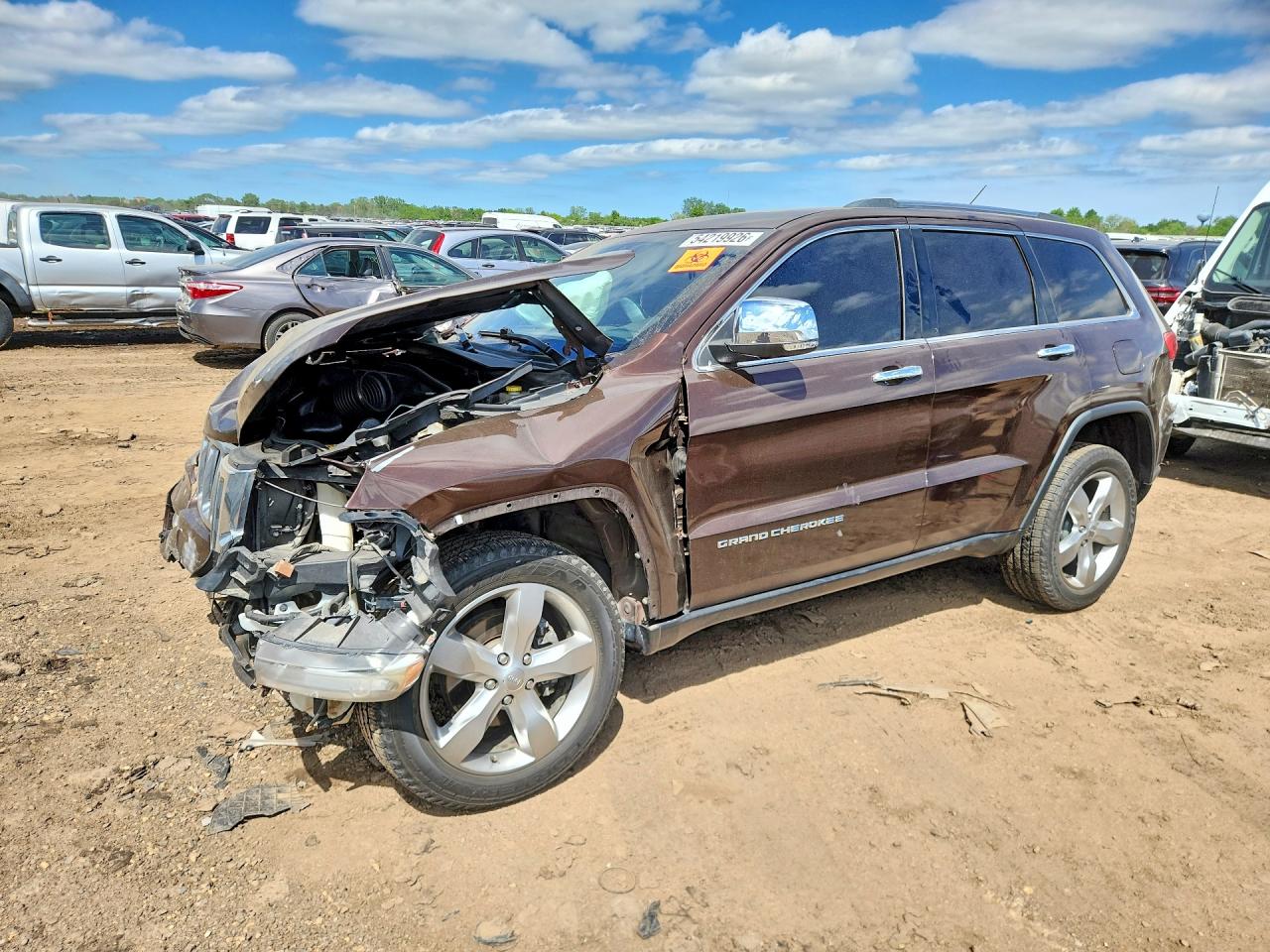 Salvage Jeep Grand Cherokee Image