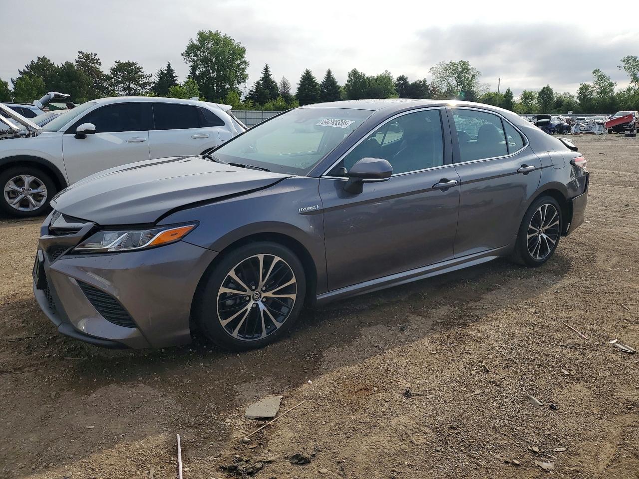 Salvage Toyota Camry Image