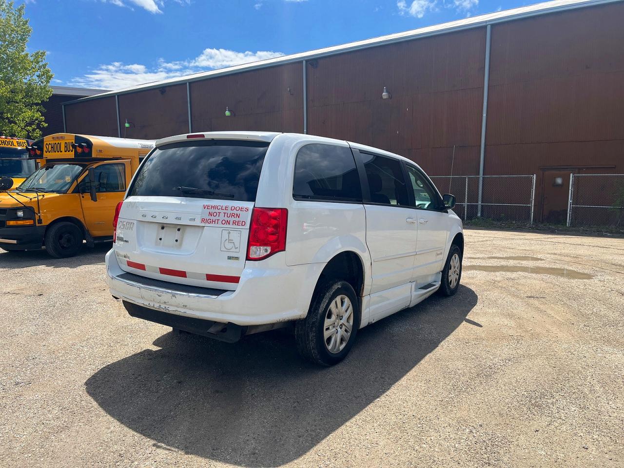 Dodge Caravan Se