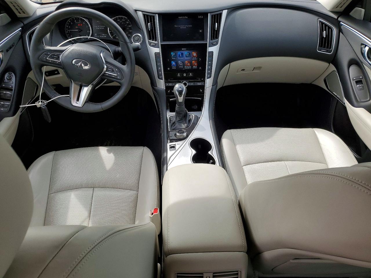 INFINITI Q50 Luxe