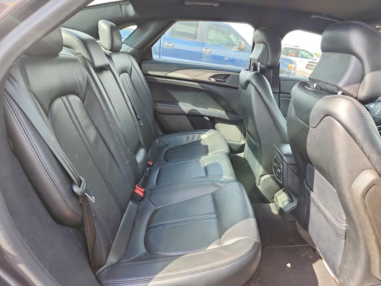 Lincoln MKZ Reserve